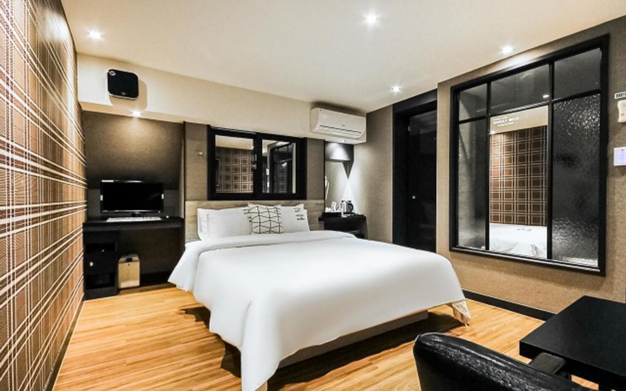 Hotel Bellus Busan Exteriör bild