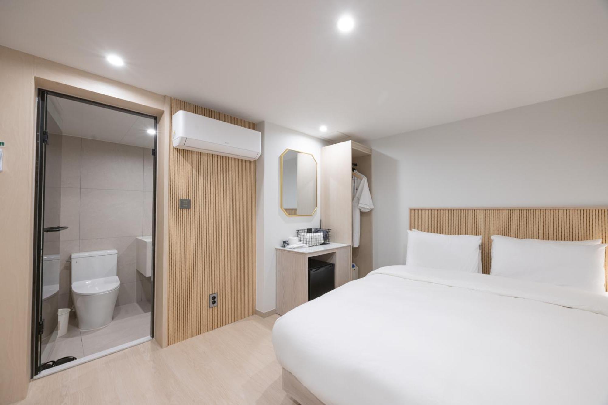Hotel Bellus Busan Exteriör bild