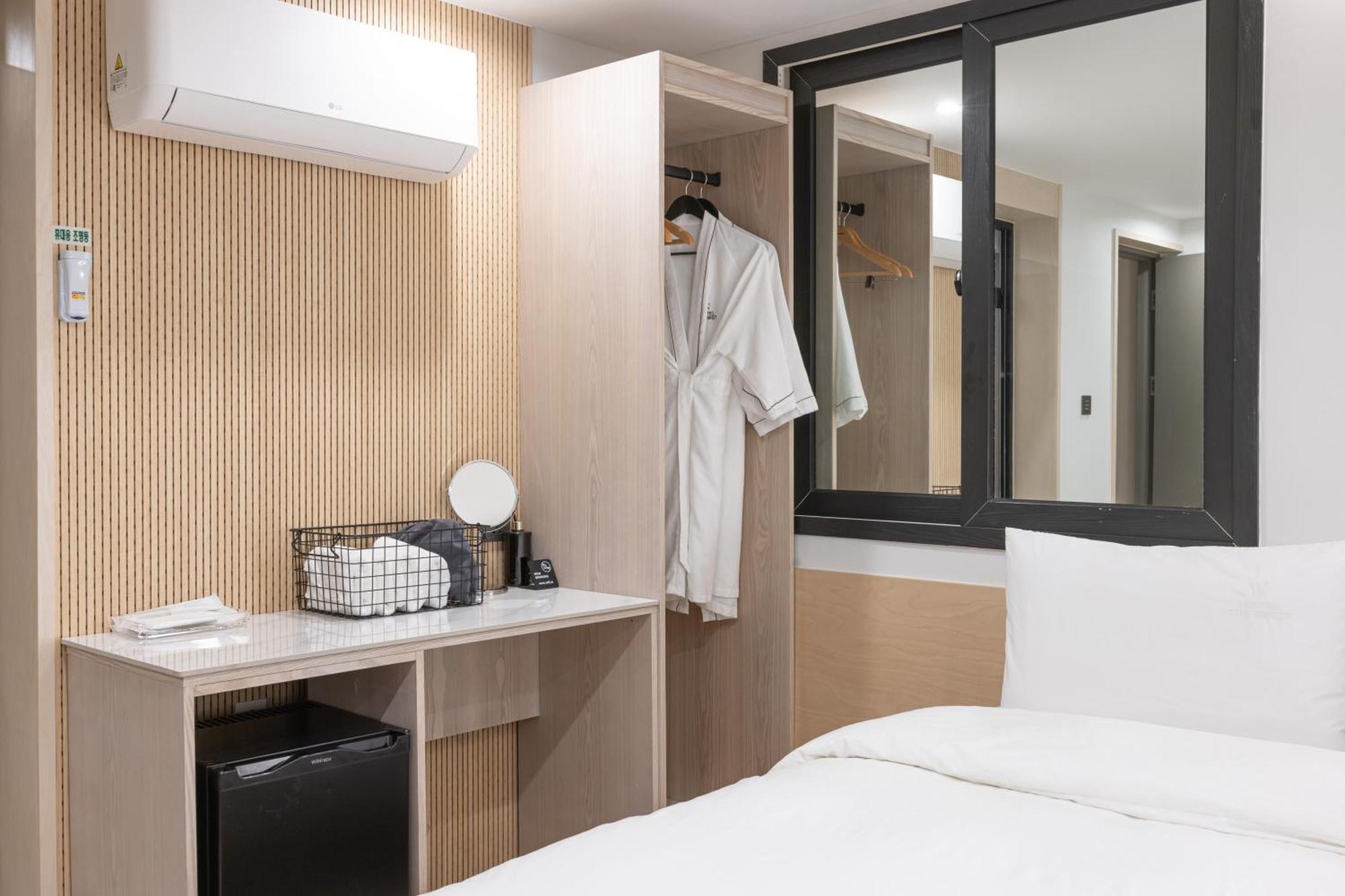 Hotel Bellus Busan Exteriör bild